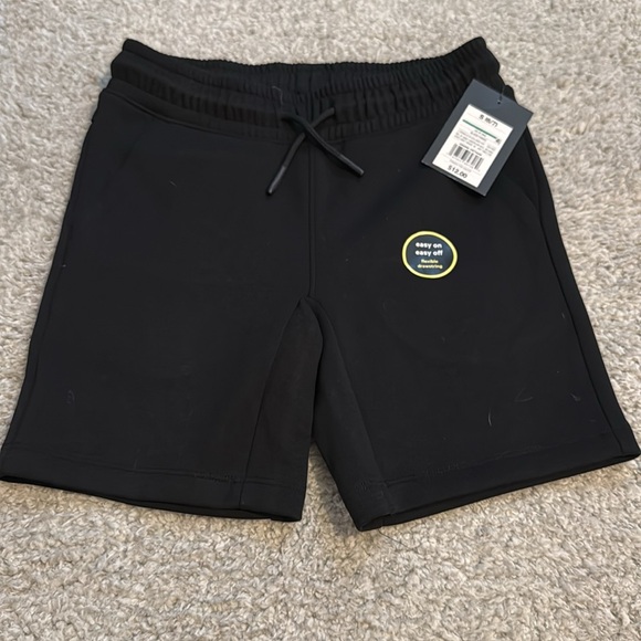 NWT 3 pairs of boys Art Class shorts - Picture 8 of 10